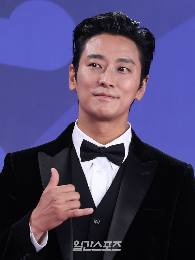 ‘중증외상센터’ 주지훈, 남우주연상 “영화적 동지에 감사” [4th 청룡시리즈어워즈]