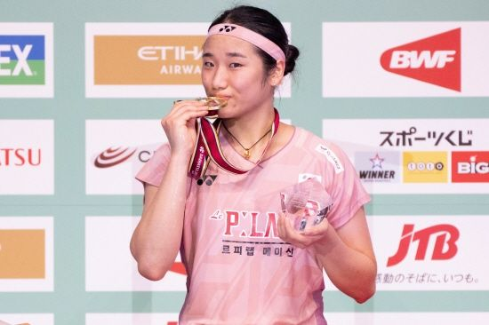  안세영 세계 1강! 이의 있습니까?…2위 中 왕즈이 2-0 완파+올해 '5전 전승'→일본오픈 정상 등극+6관왕