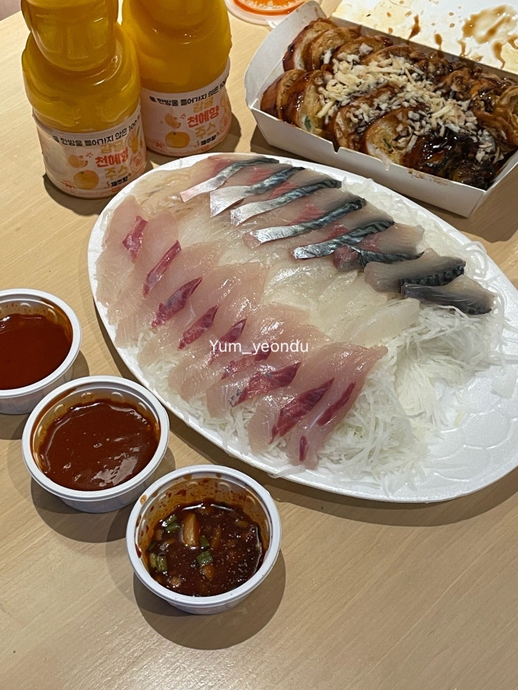  제주 동문시장 주차장 / 야시장 흑돼지삼겹말이, 올레수산 회 포장 후기