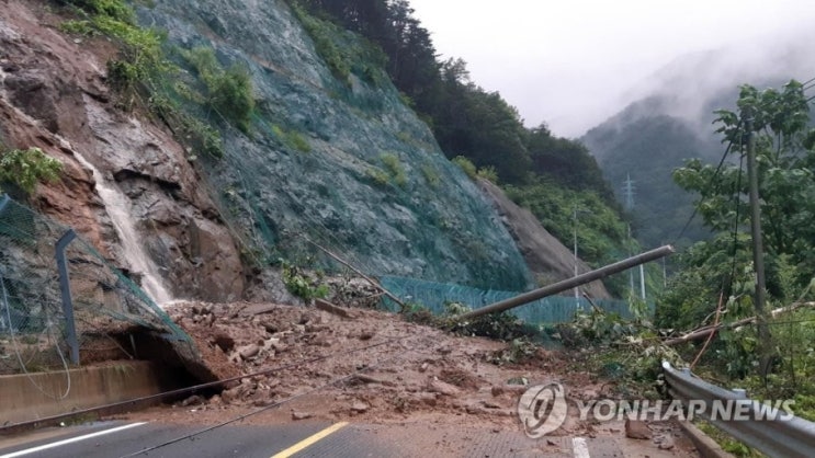 ‘괴물<b>폭우</b>’가 할퀸 산청과 가평… 사망 14명, 실종 12명