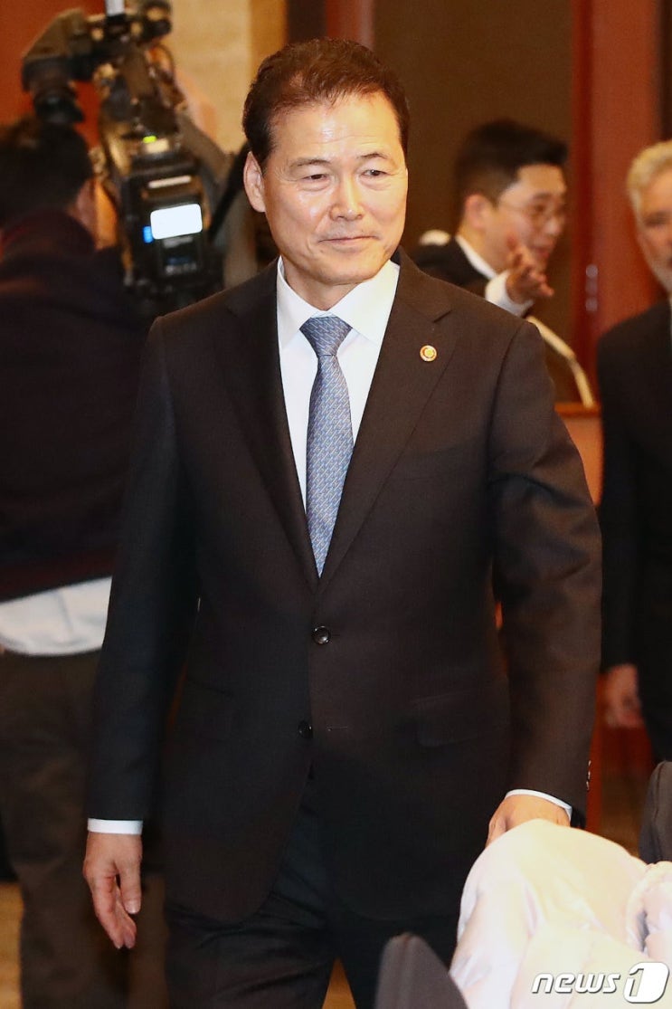 <b>통일부장관</b> <b>김영호</b> 프로필
