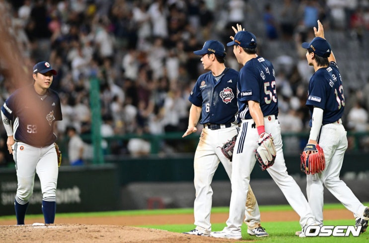 두산 베어스, SSG 꺾고 2-1 역전승! 3연승으로 상승세 탄다 잠실이 들썩인 명승부