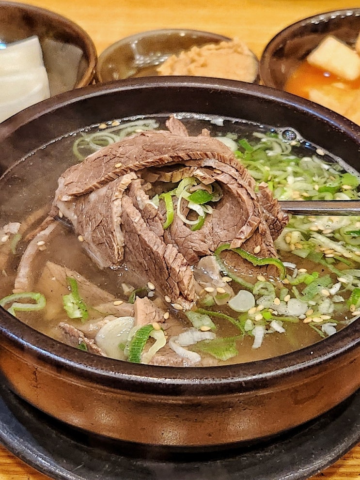 [수원 영통역 맛집] 윤가곰탕, 정통 나주식 맑은 국물을 선사하는 수원 곰탕 맛집! 국밥 먹고 싶을때 추천! (영통역 점심, 수원 윤가곰탕 주차, 영통역 밥집)