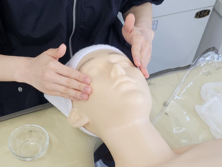  강서피부미용학원 국비지원 빠른취득 가능한 제이에스뷰티아카데미