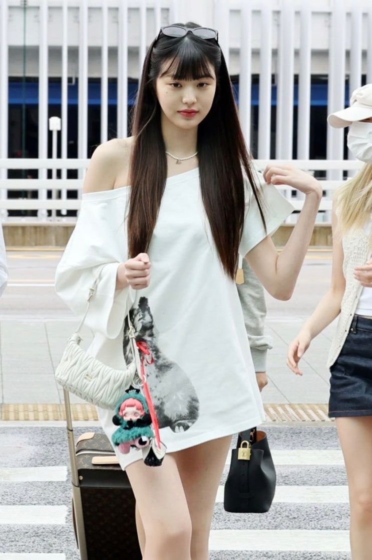꾸안꾸 끝판왕, 아이브 장원영 하의실종 패션 뭐 입었나?