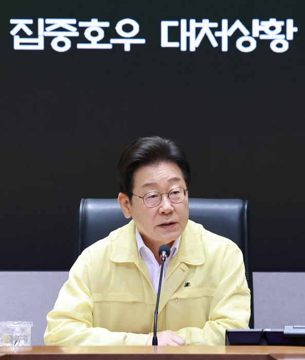 이재명 대통령, 세종시 <b>폭우 대응</b> 논란에 "엄정 책임" 강조