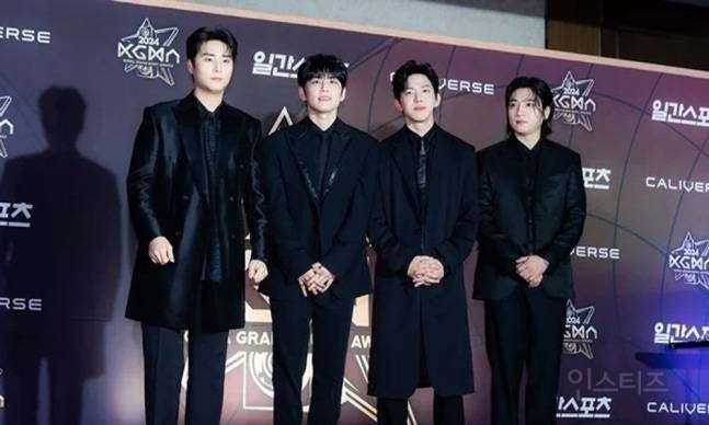 [#인스티즈] [#기사] 데이식스 팬콘 팬미팅 업체 담당자 갑질 의혹…"신분증 찍어 단톡방에 공....