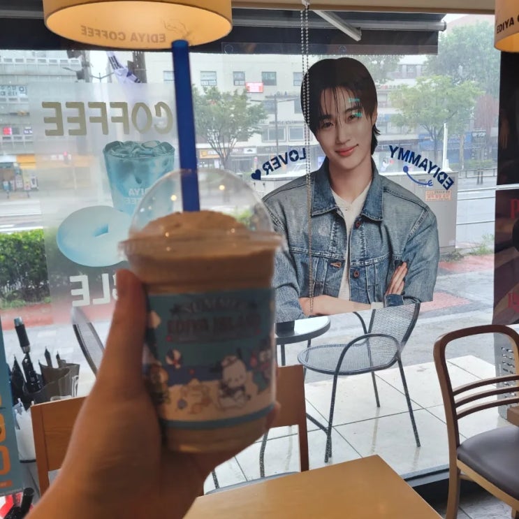  [이디야커피 석촌역점] 이디야 제로슈가 달달커피 플랫치노, 화이트초코 마카다미아 쿠키 후기/ 달달하니 맛나요!