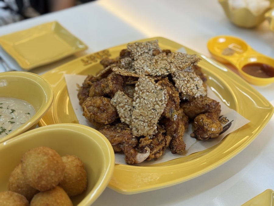 노랑통닭 안산사동점 사진 2