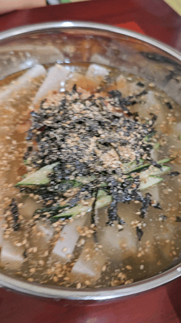  정겨운 시골집 할머니의 손맛이 그리워지는 단양 맛집 훈할머니 묵집