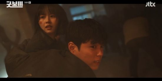 '<b>굿보이</b>' <b>오정세</b>, 대량 독가스 살포 계획…<b>박보검</b>과 쫓고... 