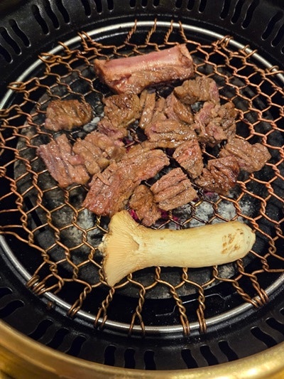 참숯을 이용하다보니 맛도 풍미도 모두 잡은 약수역맛집 태백산맥
