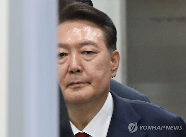  尹측 "특검, 결론 정해놓고 사법 몽둥이 휘둘러"