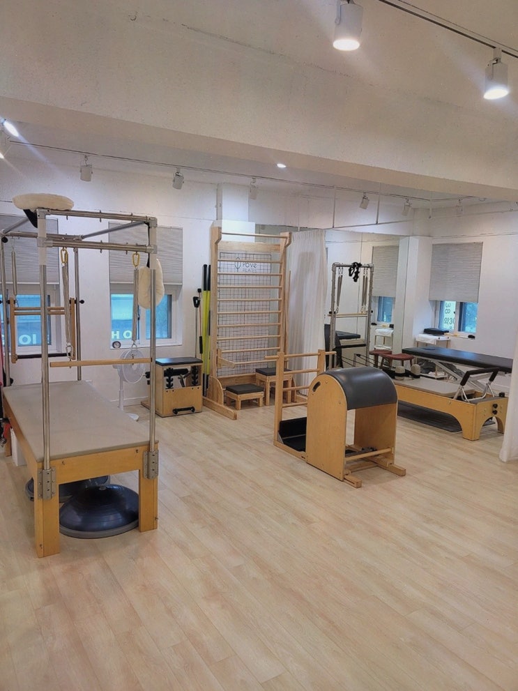  논현동 필라테스 즐길 수 있는 포브필라테스&재활운동센터 청담