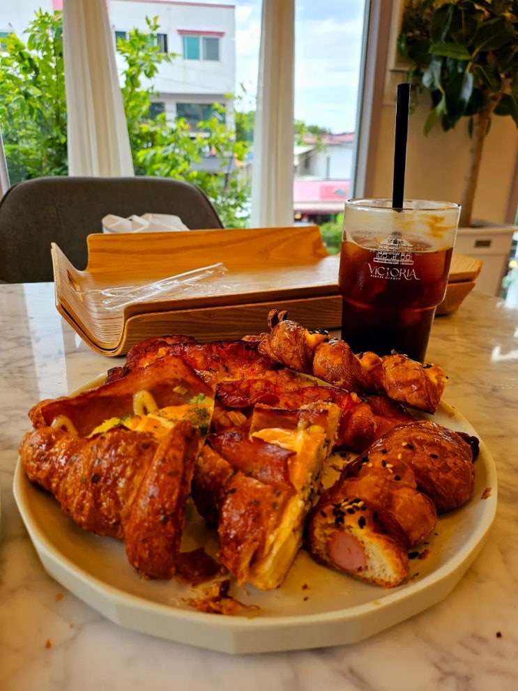  부산 빵지순례 베이커리 맛집 카페 추천 빅토리아 베이커리 가든