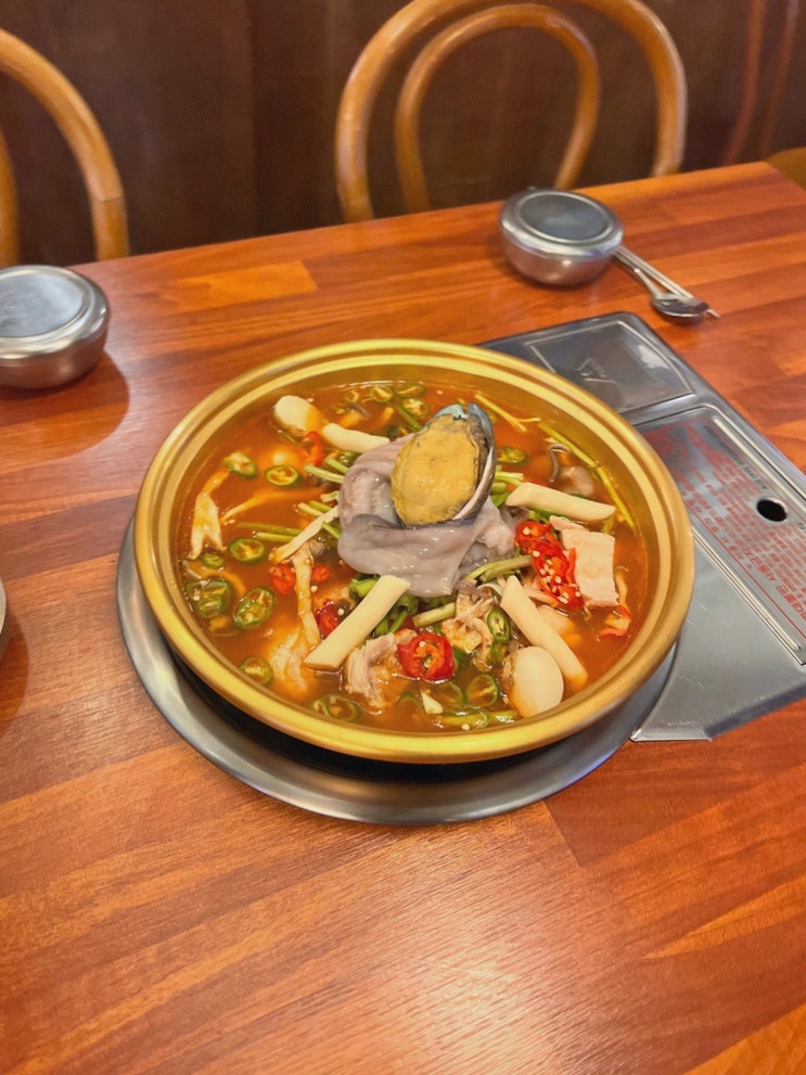  가족과 함께 즐기는 서교닭매운탕, 마포구 음식점