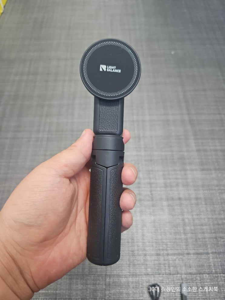  블루투스삼각대 라이트밸런스 맥플립 MF-BK2 미니 맥세이프 셀카봉 아이폰셀카봉