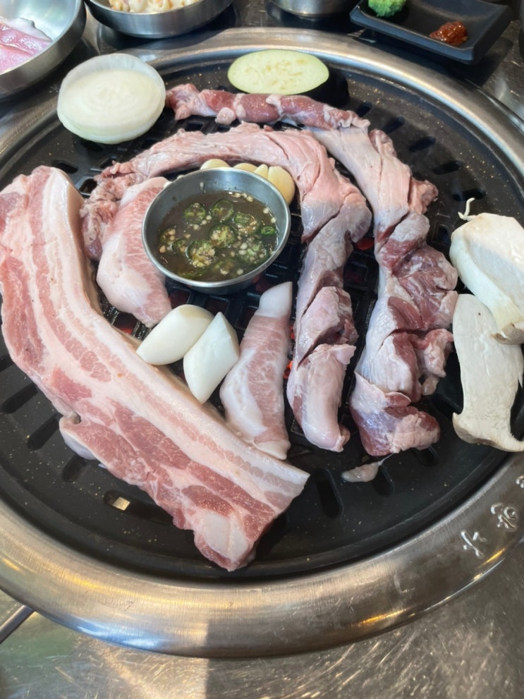  영통 고기집 국돼화로 영통본점 오겹살 신동 회식 맛집 추천