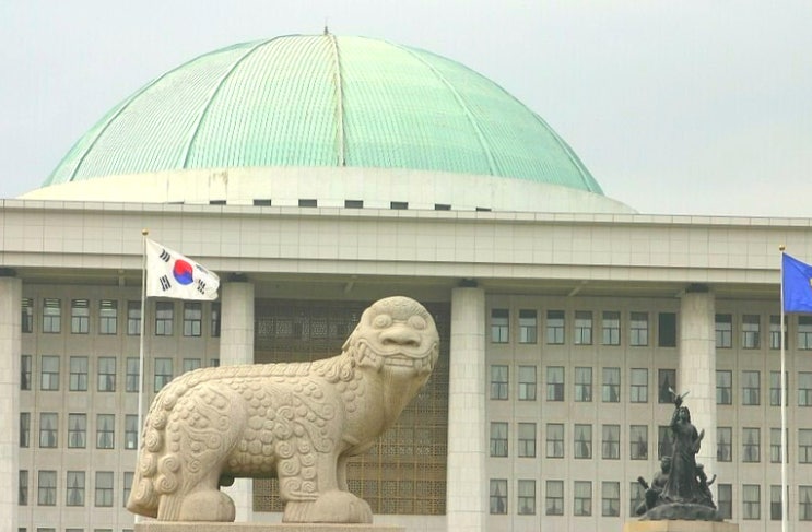 <b>정청래</b> 돌풍에 충청권 ‘출렁’… 김연 전 도의원 전면 <b>지원</b>... 