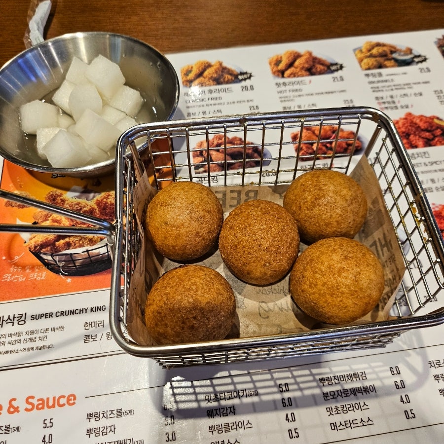 BHC치킨 동해천곡점 사진 6