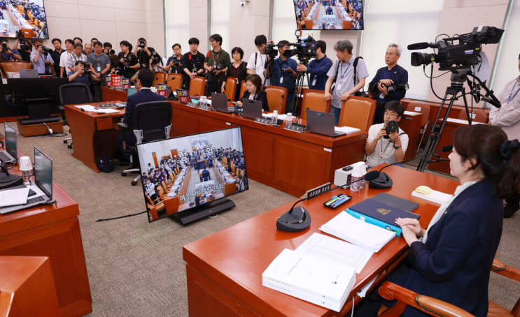 강선우 여성가족부 <b>장관 임명</b> 반대 시무 7조