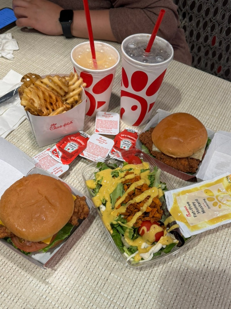 (미국/뉴욕) chick fil a 칙필레 버거 메뉴 추천, 주문 팁!뉴욕 쇼핑리스트 칙필레소스 후기