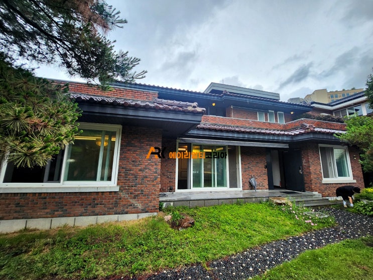  강남 단독주택사무실 정원이 넓은 깔끔한 사무실 임대