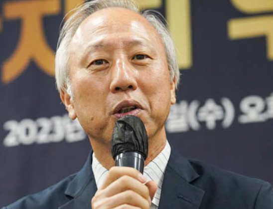   '동네 병원' 없는 현실... 해답은 '재택의료'?지역의료 무너지는 지금, 진짜 필요한 대책은 뭘까