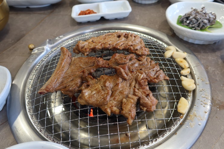  부산 기장 고기집 소고기 삼겹살 맛집 '봉순네숯불구이' 추천 후기 (+양념갈비, 주차, 메뉴)