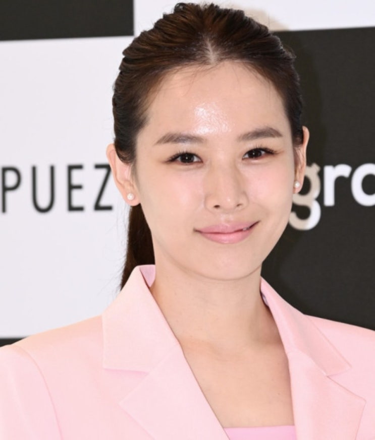 <b>조윤희</b>, 이혼 후 첫 <b>이상형</b> 고백