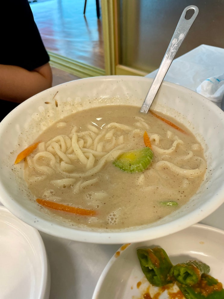 동네맛집이자 천안노포맛집 쌍용동 분당칼국수 / 천안식후감