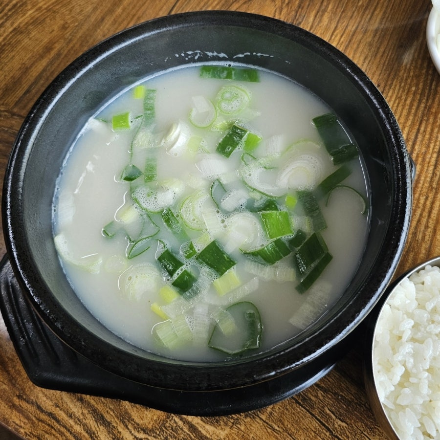반구동돼지국밥 진장점 사진 6