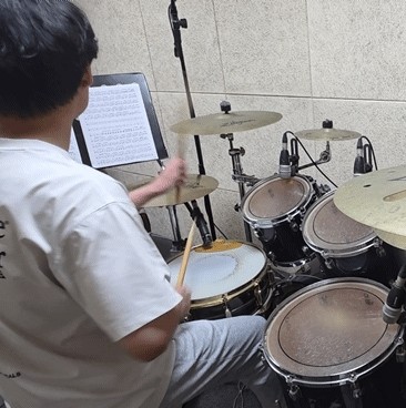  부산드럼학원 누구나 쉽고 재밌게 배울 수 있는 공간 지노드럼스튜디오 대학생 레슨 아이묭(Aimyon, あいみょん)-너는 록을 듣지 않아(君はロックを聴かない)드럼커버 드럼 레슨