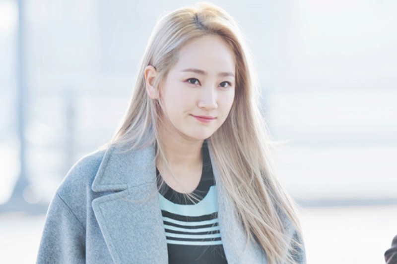 예은(Yenny), 혹은 핫펠트(HA:TFELT) - 아버지의 이름, 딸의 얼굴을 팔아 만든 1,800만 달러의 그림....