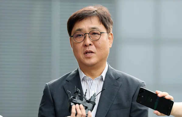 <b>최휘영 문체부 장관 후보자</b>, 장녀의 미국 네이버 자회사 취업... 