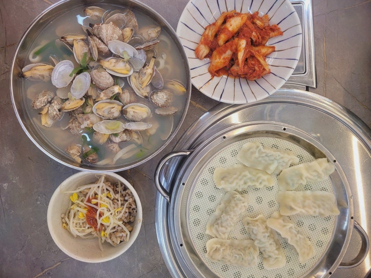  친구와 함께 즐기는 특별한 맛, 화성맛집 바지락왕창칼국수 화성시청점