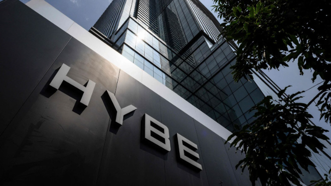 HYBE(<b>하이브</b>) 사옥, 경찰 <b>압수수색</b> / 엔터 빅3에 먹구름...?
