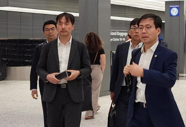 [긴급] <b>한미</b> 무역협상... 달러 투자? 자동차 <b>관세 인하</b> 빅딜?!