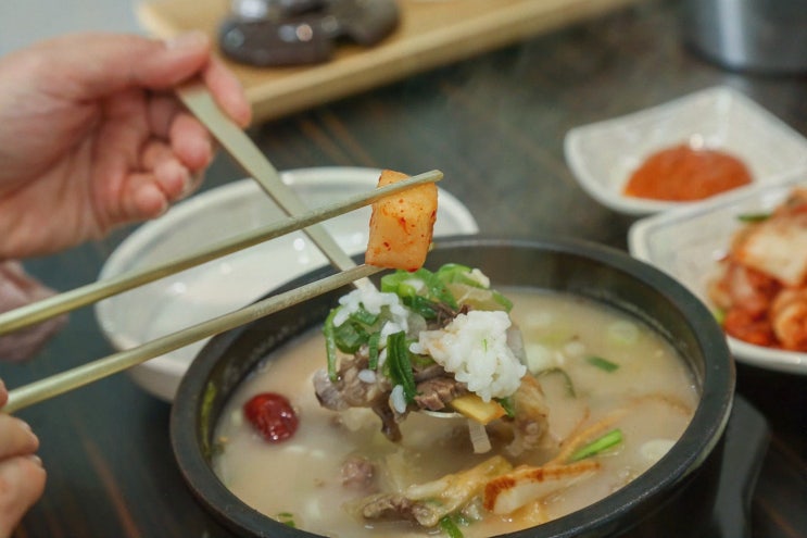  푸짐한 메뉴와 가성비 최고인 대천 해장국 맛집, 국본가 한상
