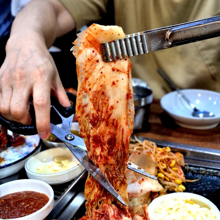 서초동 삼겹살 정석을 맛보고 싶다면 교대역 탐라도야지