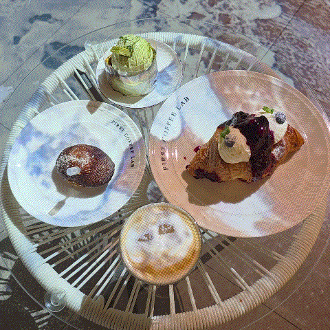  퍼스트커피랩 / 강남역 대형 카페 디저트 맛집 추천