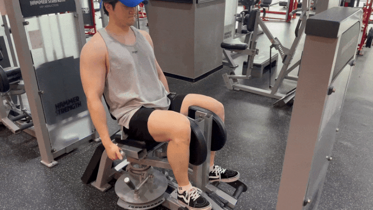  이너타이 머신 사용법 자세 효과 허벅지 안쪽 살 안쪽 허벅지살 빠지는 내전근 운동