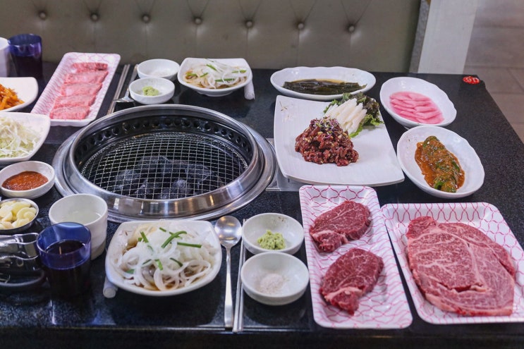  신선한 품질을 자랑하는 충주 고기집, 중부한우명가