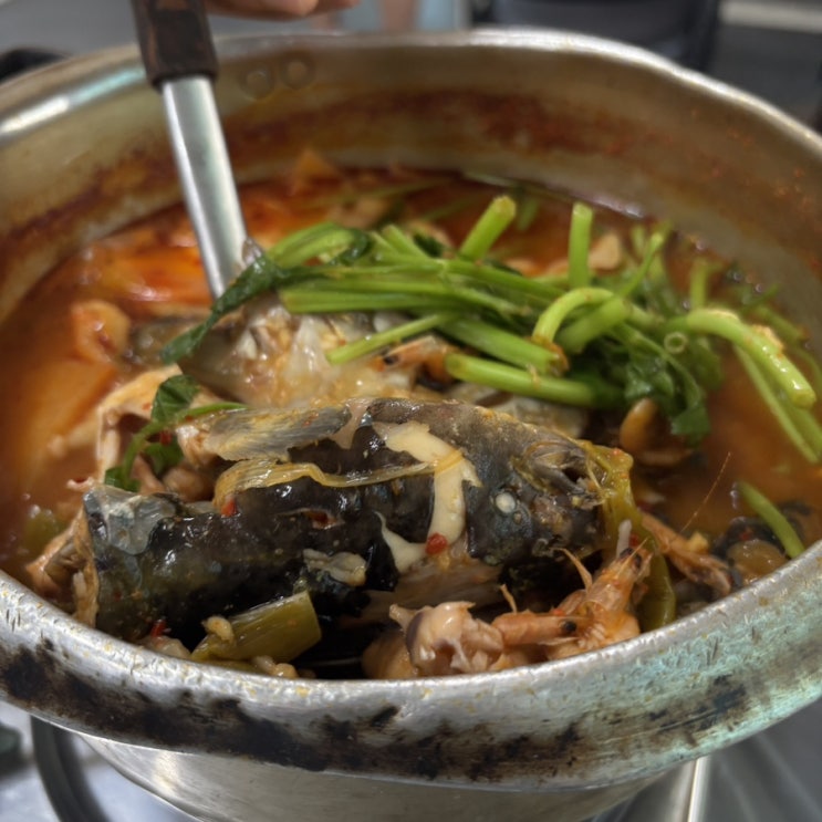  하남 맛집 / 한강뷰를 보며 먹는 장어 & 매운탕 맛집 [ 버드나무집 ]