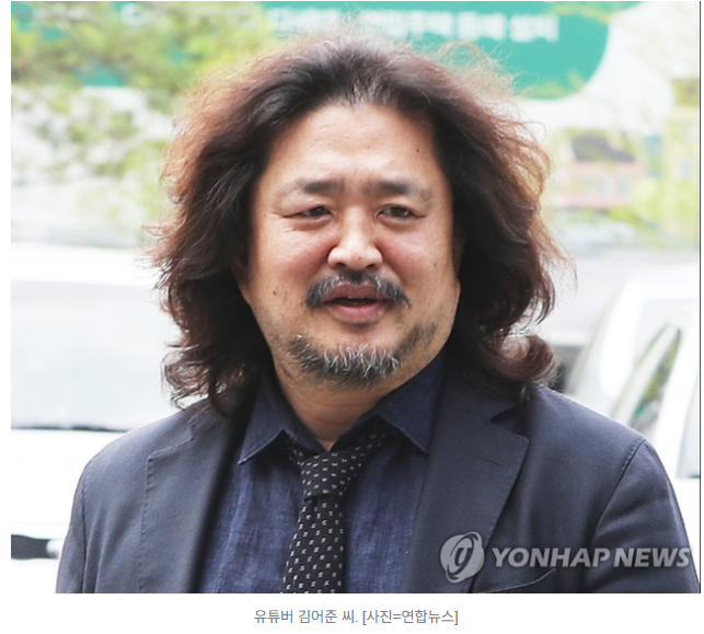 ️ 김어준 '뉴스공장' <b>대통령실 출입 허용</b> 논란, 무슨 일이?