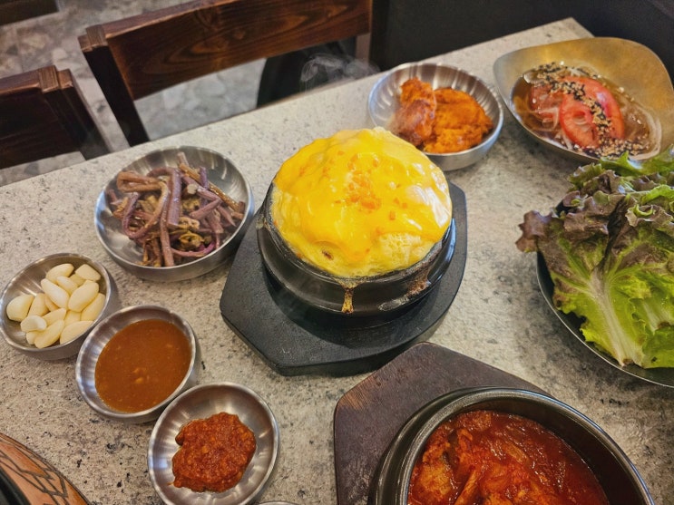  부드러운 꽃삼겹살과 친절한 서비스로 유명한 오목교고기집, 리정원 오목교점