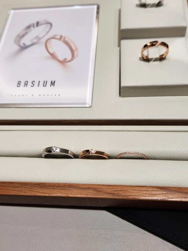  신부들 사이에 소문난 청담예물 베루체 웨딩반지, 껴보자마자 단 하루 만에 결정한 후기 및 지인할인 코드 견적 공유