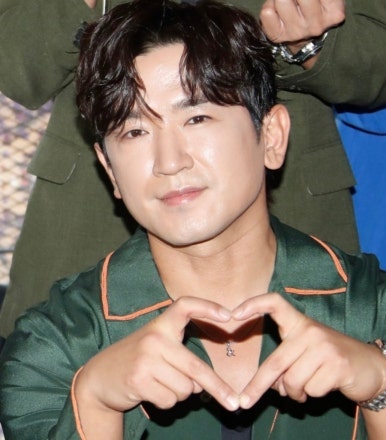 신화 이민우 예비신부 얼굴 사진 아내 와이프 배우자 직업 결혼 나이 누나 가족 키 재산 프로....
