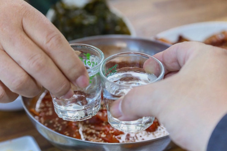  [두레회식당 울진] 바다 전망이 훌륭한 죽변항 횟집