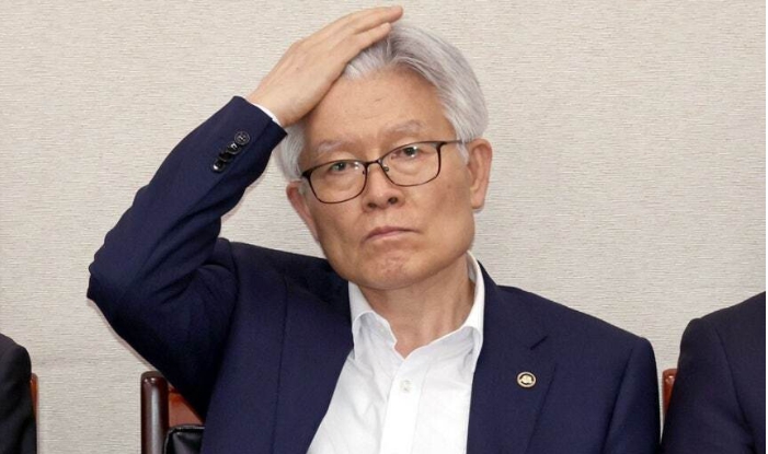  문재인 비판·박원순 옹호? 최동석 인사혁신처장, 과거 막말 파장 눈덩이 모드